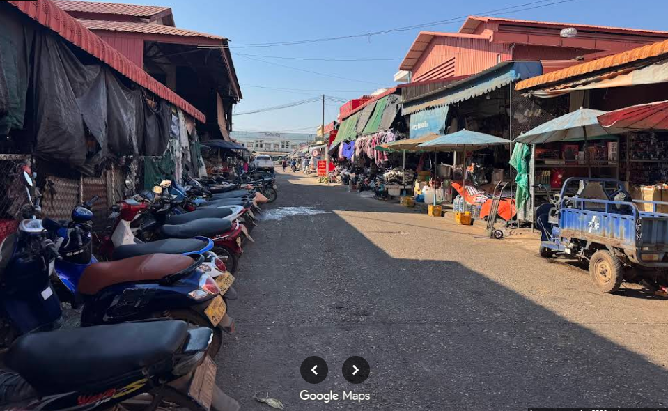 Dao Heuang Market Pakse Champasak