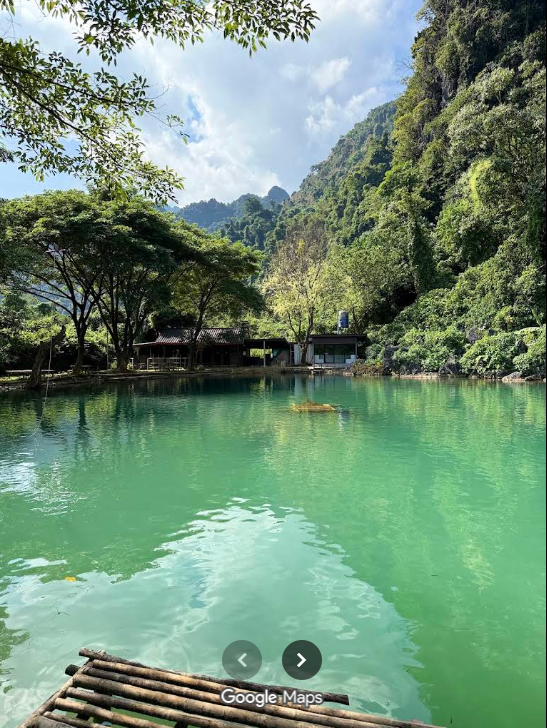 Blue Lagoon 4 Vang Vieng cliff jump