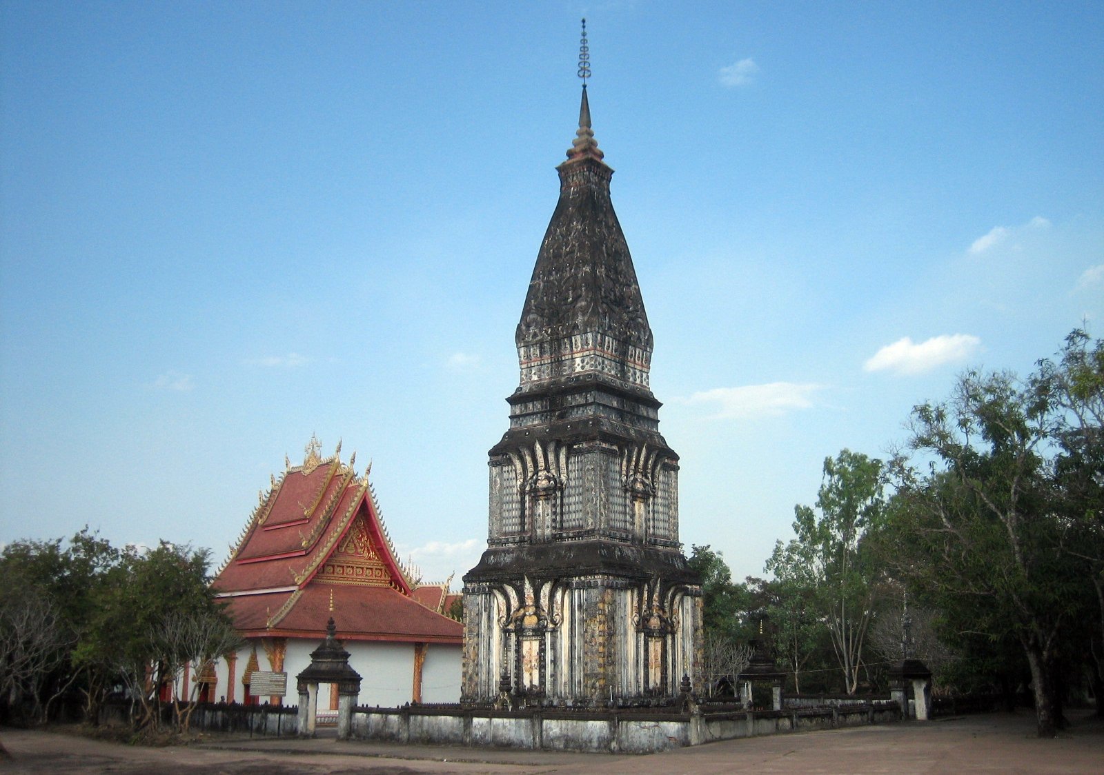 Wat Phabat Phonsane Bolikhamsai Laos